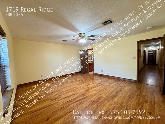 Building Photo - 1719 Regal Ridge St