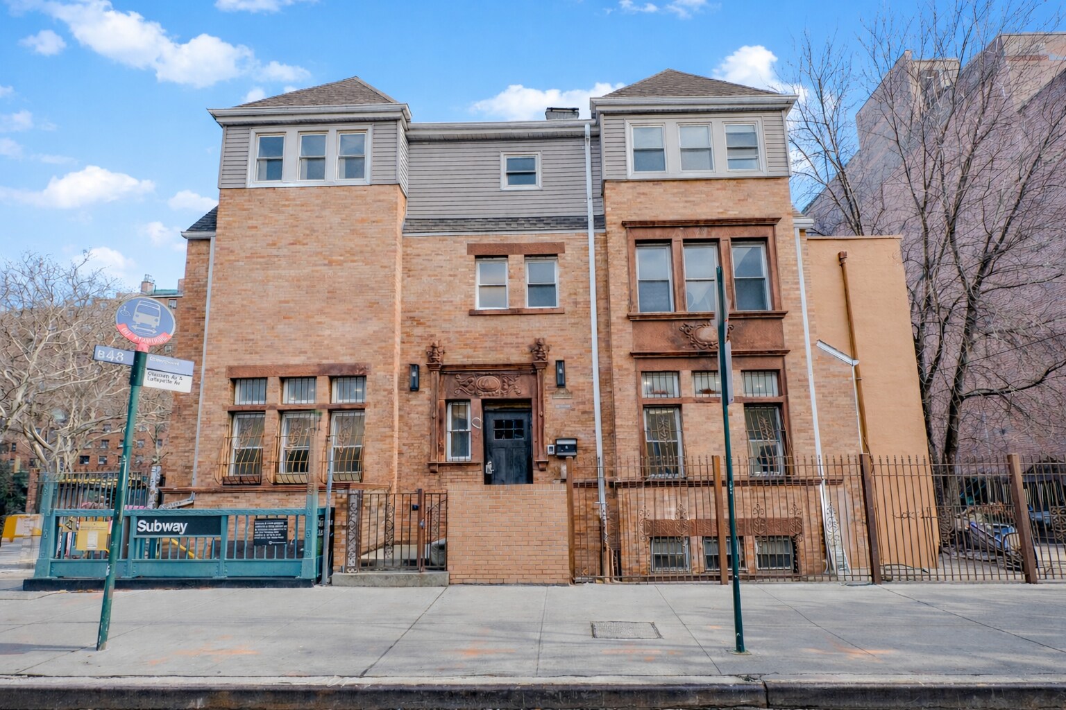 Building Photo - 384 Lafayette Ave