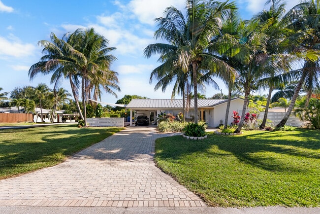 Building Photo - 1605 Treemont Ave