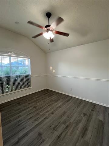 Building Photo - 2805 Hawthorne Ln