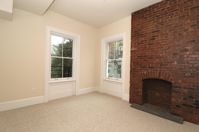 Building Photo - 58 8th St