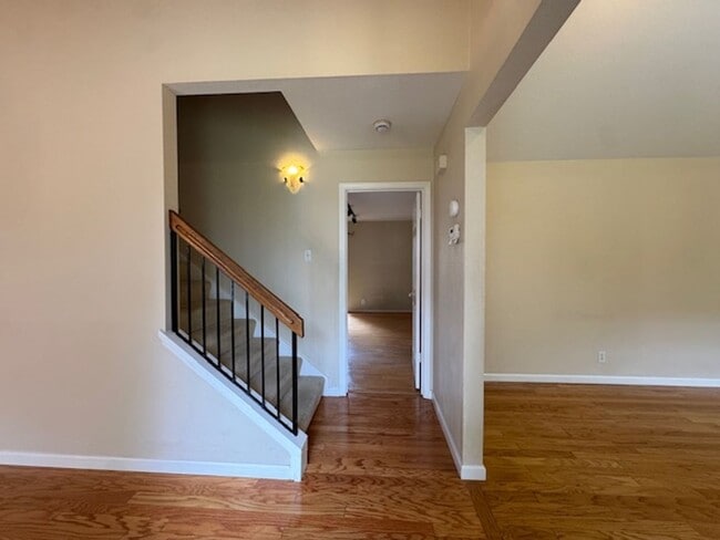 Building Photo - Beautiful updated 2 Story condo in Main Chance Estates w/attached 2 car garage!