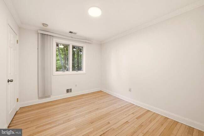 Building Photo - 8400 Thornden Terrace