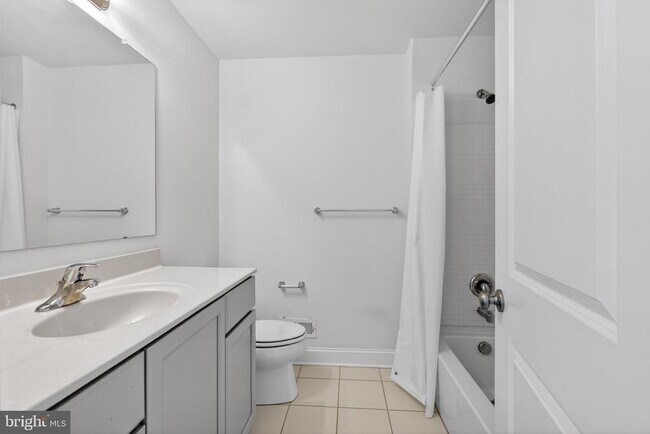 Building Photo - 1756 Michelangelo Dr