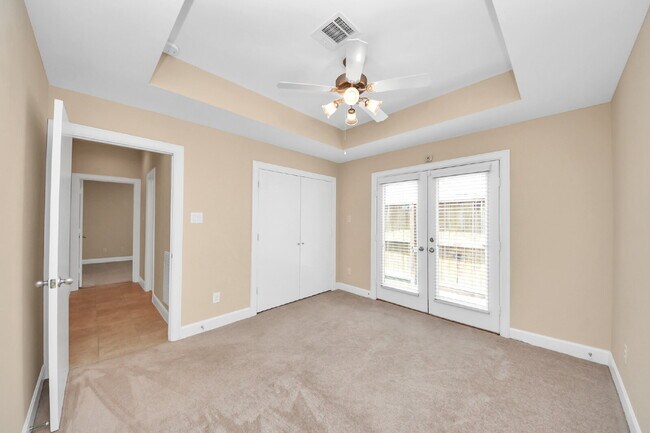Building Photo - Gated community
