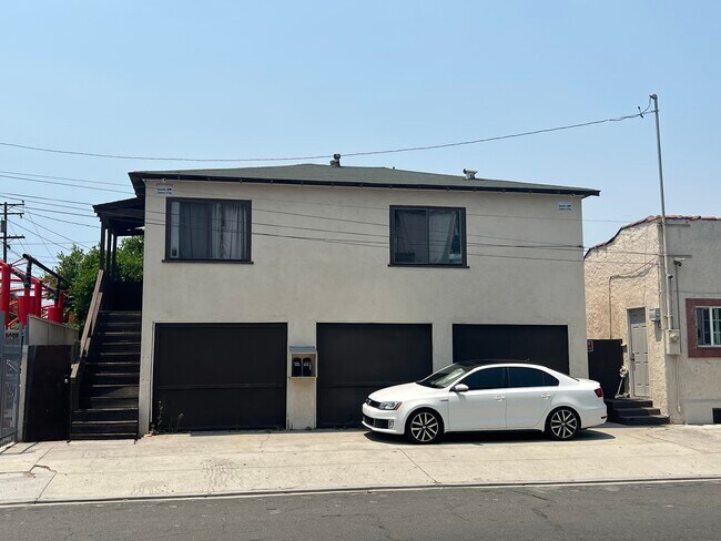 Building Photo - 5807 King Ave