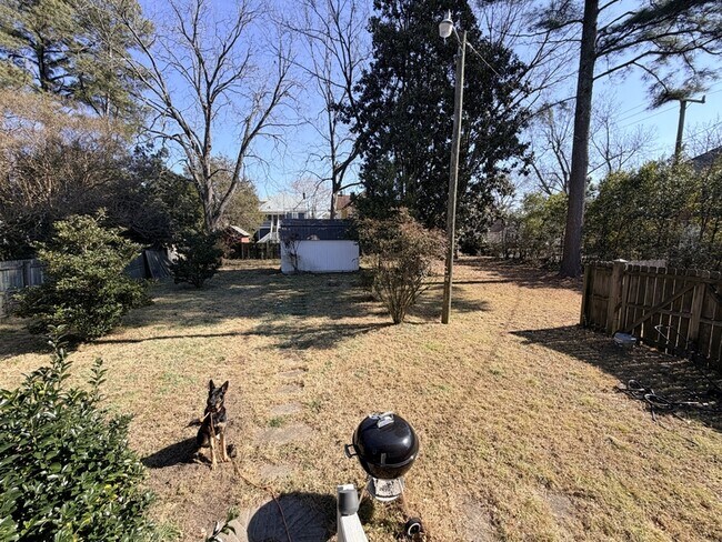 Building Photo - 124 Linden Ave