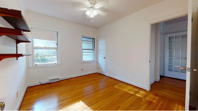 Building Photo - 330 Webster Pl