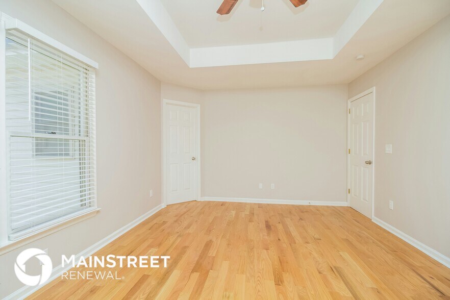 Building Photo - 4352 Cambridge Dr