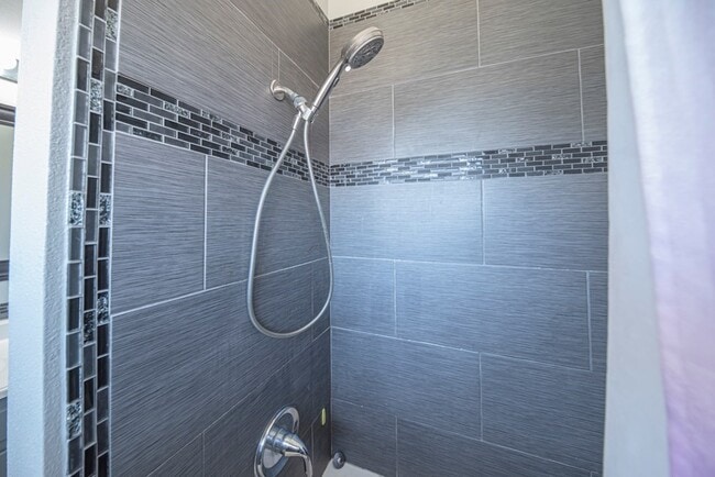 Building Photo - 2901 Nabors Ln