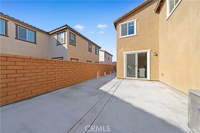 Building Photo - 3978 E Catalina St