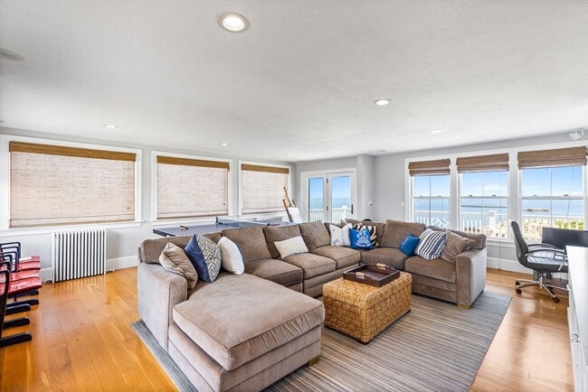 Building Photo - 15 Sheldon Rd