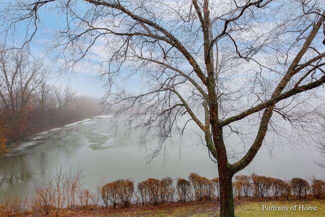 Building Photo - 1780 Gloucester Ct