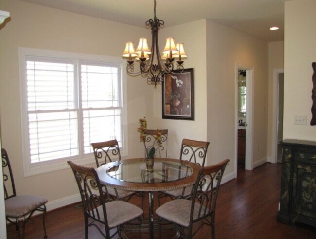 Building Photo - 1125 Cranberry Ct