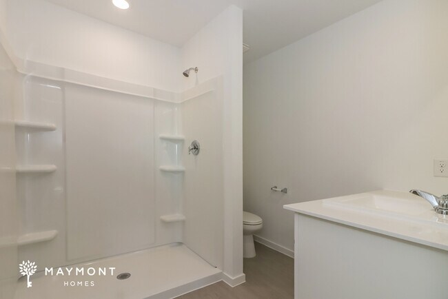 Building Photo - Now Leasing in Sunterra with Top-Tier Amenities