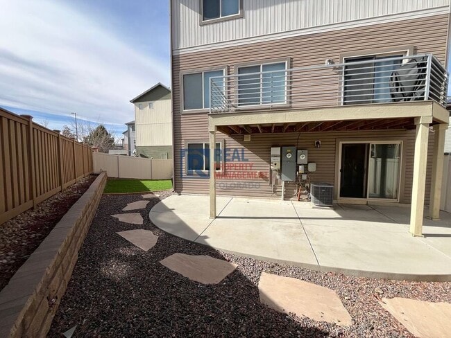 Building Photo - 18630 Burlington Pl