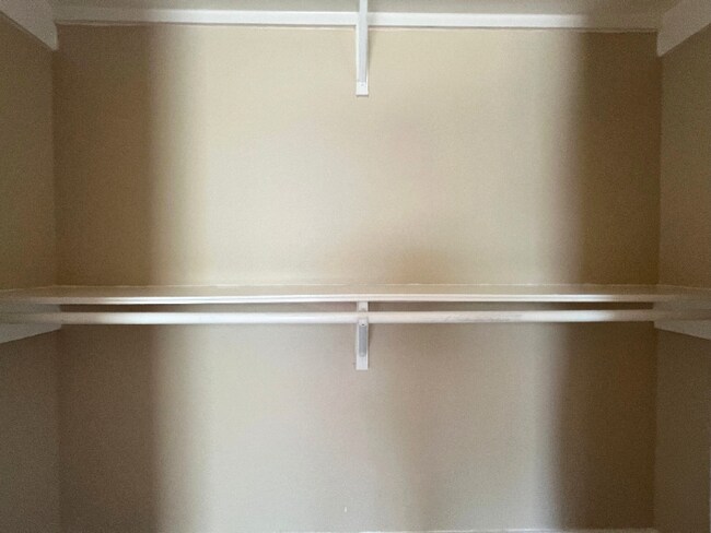 Building Photo - 301 E Locust St