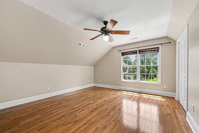 Building Photo - 10403 Persimmon Creek Dr