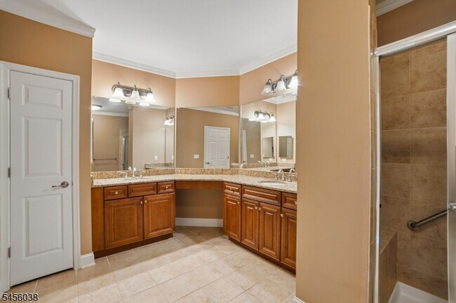 Building Photo - 4108 Hoover Ln