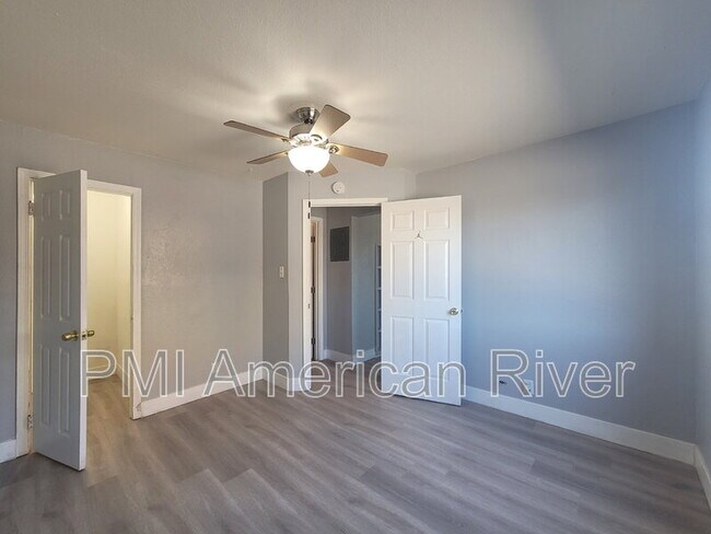 Building Photo - 3729 Balsam St