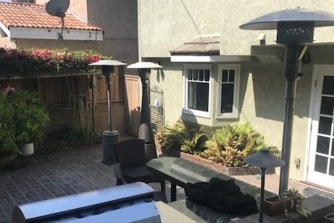 Building Photo - 3504 N Poinsettia Ave