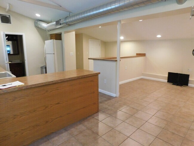 Building Photo - 250 Parkerville Rd