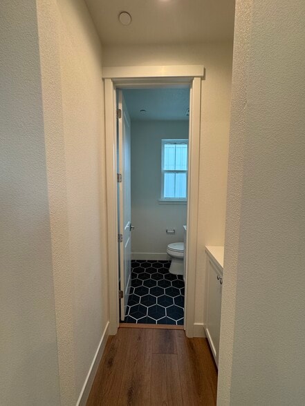 Building Photo - 35 Morera Ln