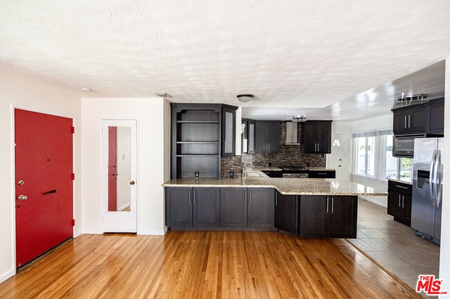 Building Photo - 12127 Aneta St