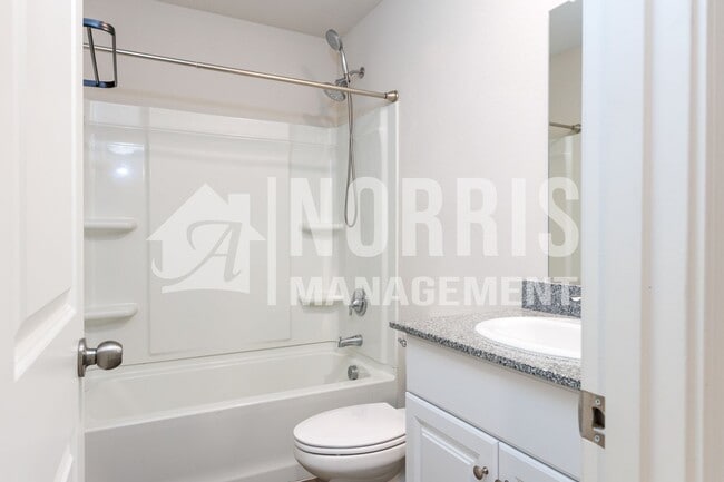 Building Photo - Beautiful New Home in Arizona City