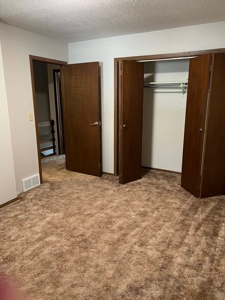 Building Photo - 1320 E Pearl St