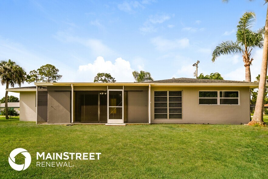 Building Photo - 907 East 3rd Street