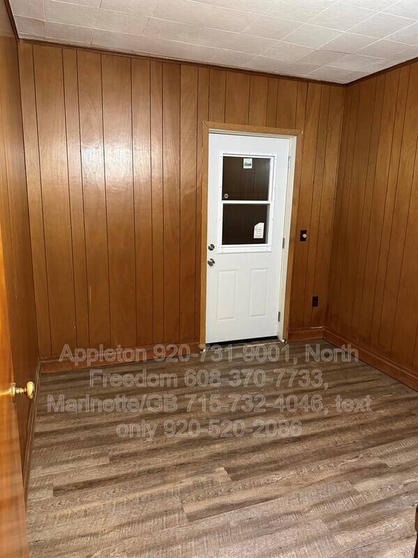 Building Photo - S7559 US-12