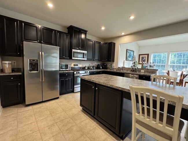 Building Photo - 14217 Belle Ave