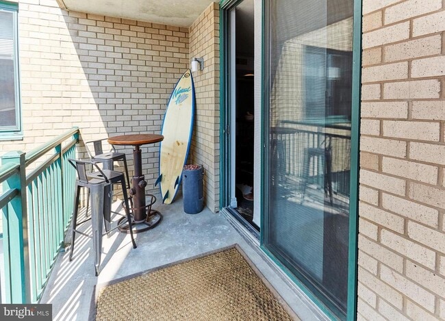 Building Photo - 414 Water St