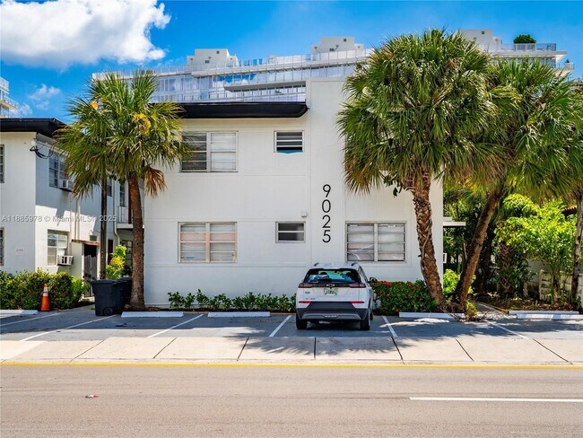 Building Photo - 9025 Harding Ave