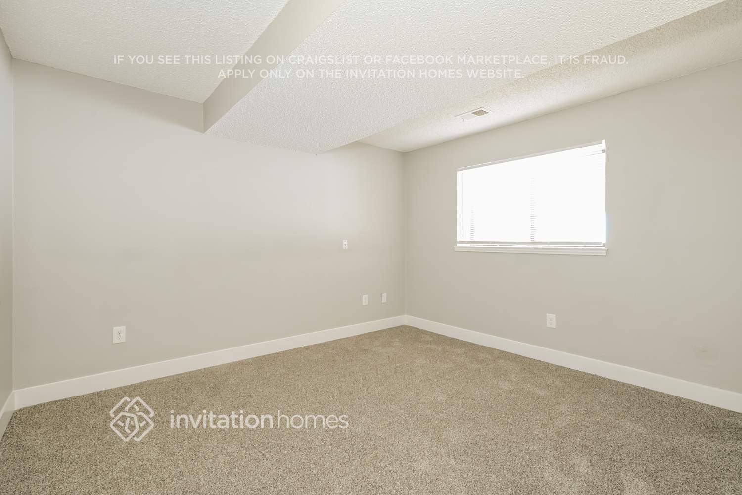 Building Photo - 18856 E Utah Cir