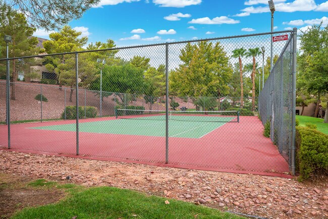 Building Photo - 231 W Horizon Ridge Pkwy