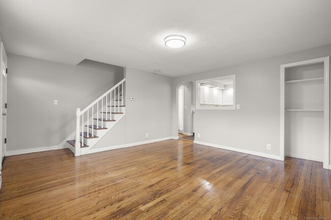 Building Photo - 267 N Washington St