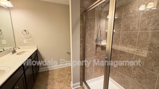 Building Photo - 525 Portstewart Dr
