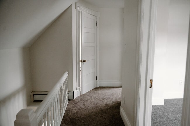 Building Photo - 354 Terrace Blvd