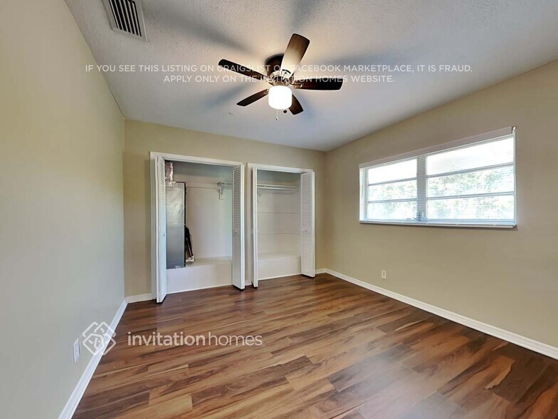 Building Photo - 1451 SW 10th St