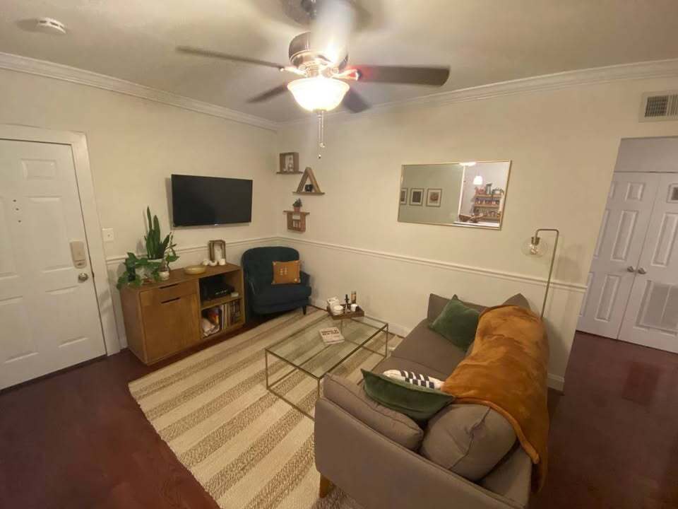 Building Photo - 315 Evarts St NE