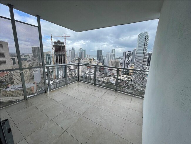 Building Photo - 350 S Miami Ave