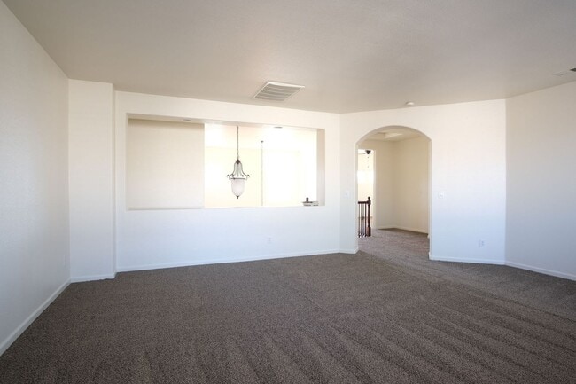 Building Photo - Gorgeous home in Ceres, Available NOW!!!