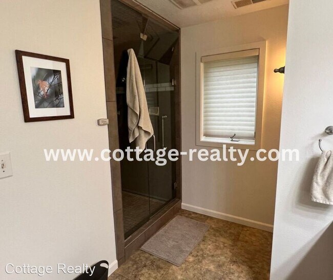 Building Photo - 3 br, 2 bath House - 803 Warren Creek