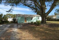 Building Photo - 1105 10th St N