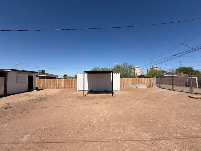 Building Photo - 382 W Cocopah St