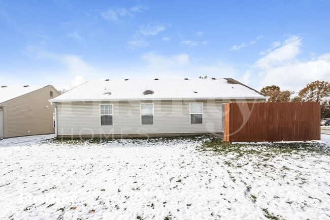 Building Photo - 8331 Amarillo Dr