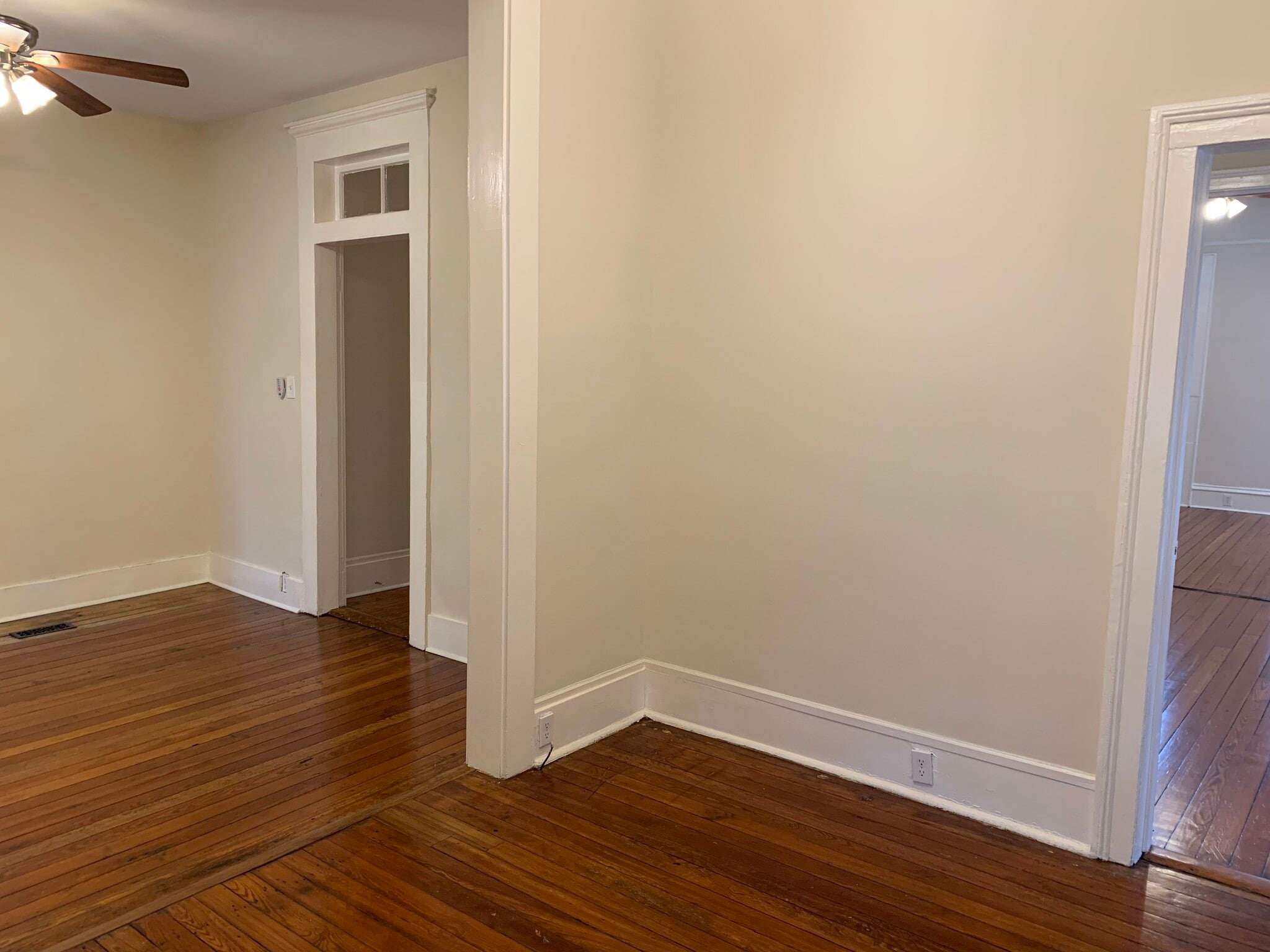 Building Photo - 903 Montgomery St