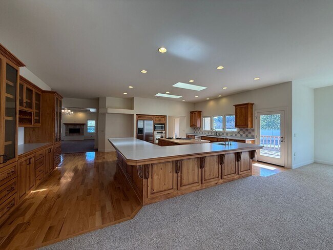 Building Photo - Beautiful Orcutt Custom Home in Solomon Estates on Approx One Acre